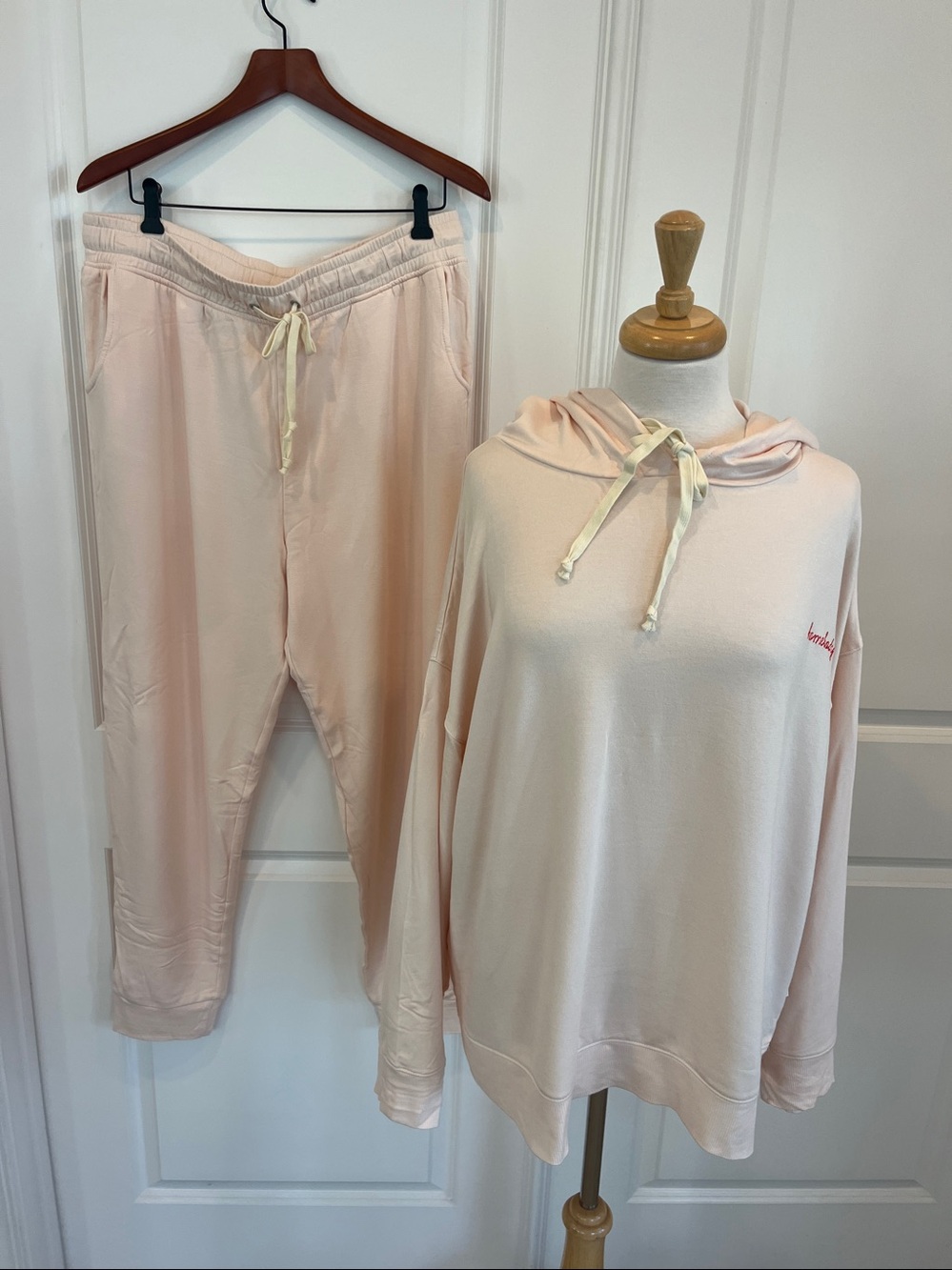 Magnolia Homebody Blush Loungewear Set Size XL - Picture 2 of 5